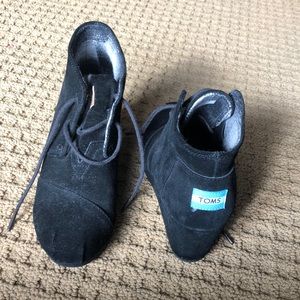 TOMS booties